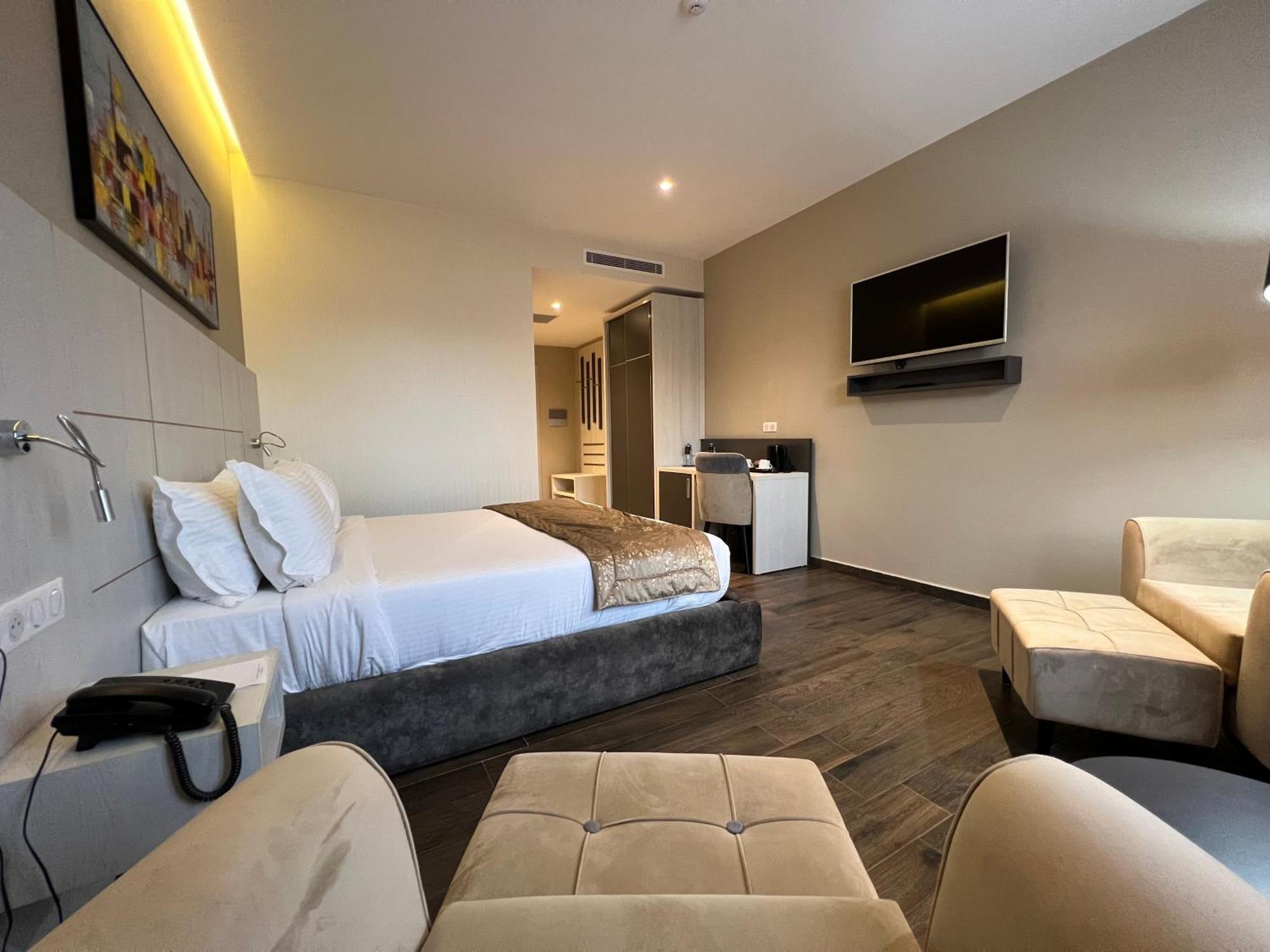 Hotel Ben Aouda & Spa Tipaza Екстериор снимка