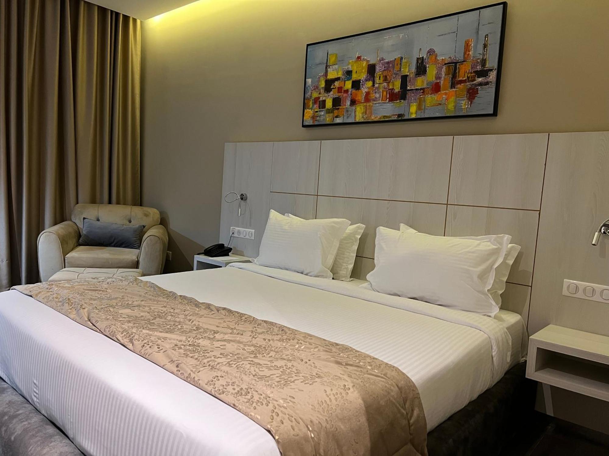 Hotel Ben Aouda & Spa Tipaza Екстериор снимка