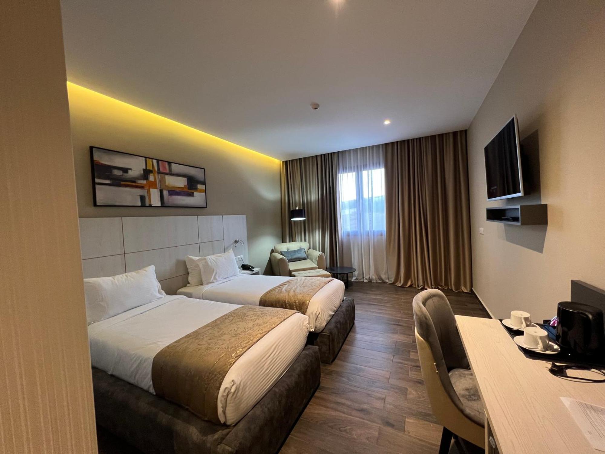 Hotel Ben Aouda & Spa Tipaza Екстериор снимка