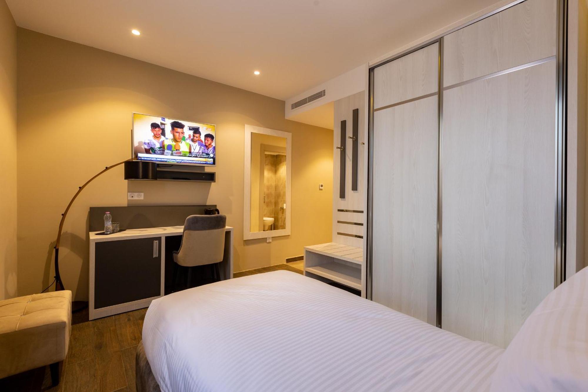 Hotel Ben Aouda & Spa Tipaza Екстериор снимка